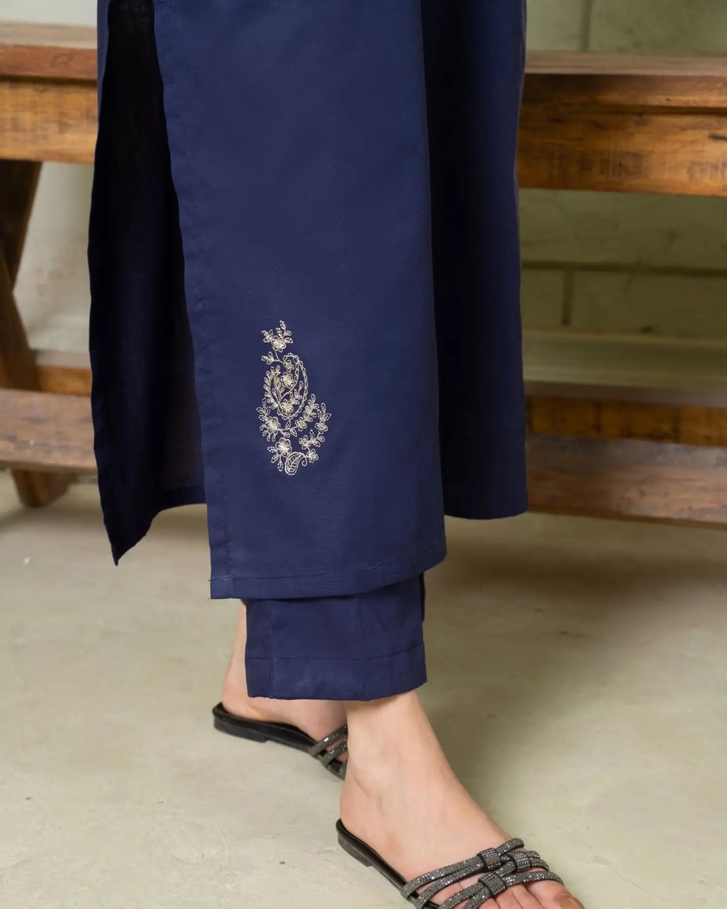 Desal Embroidery 2pc Stiched