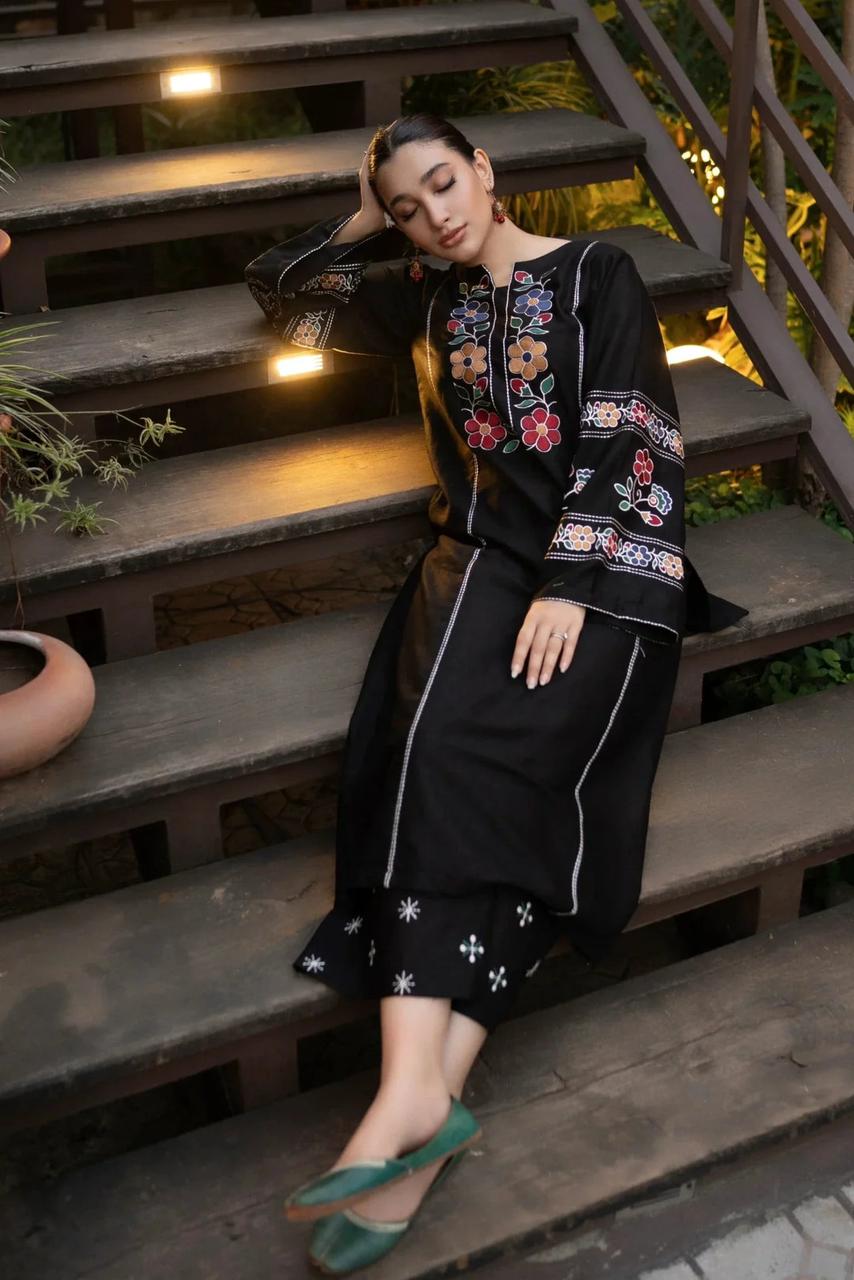 Cottage Cotton Lawn 2pc Stiched