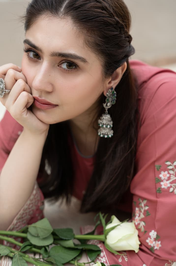 Durr-e-Fisha Embroidey 2pc Pure Lawn